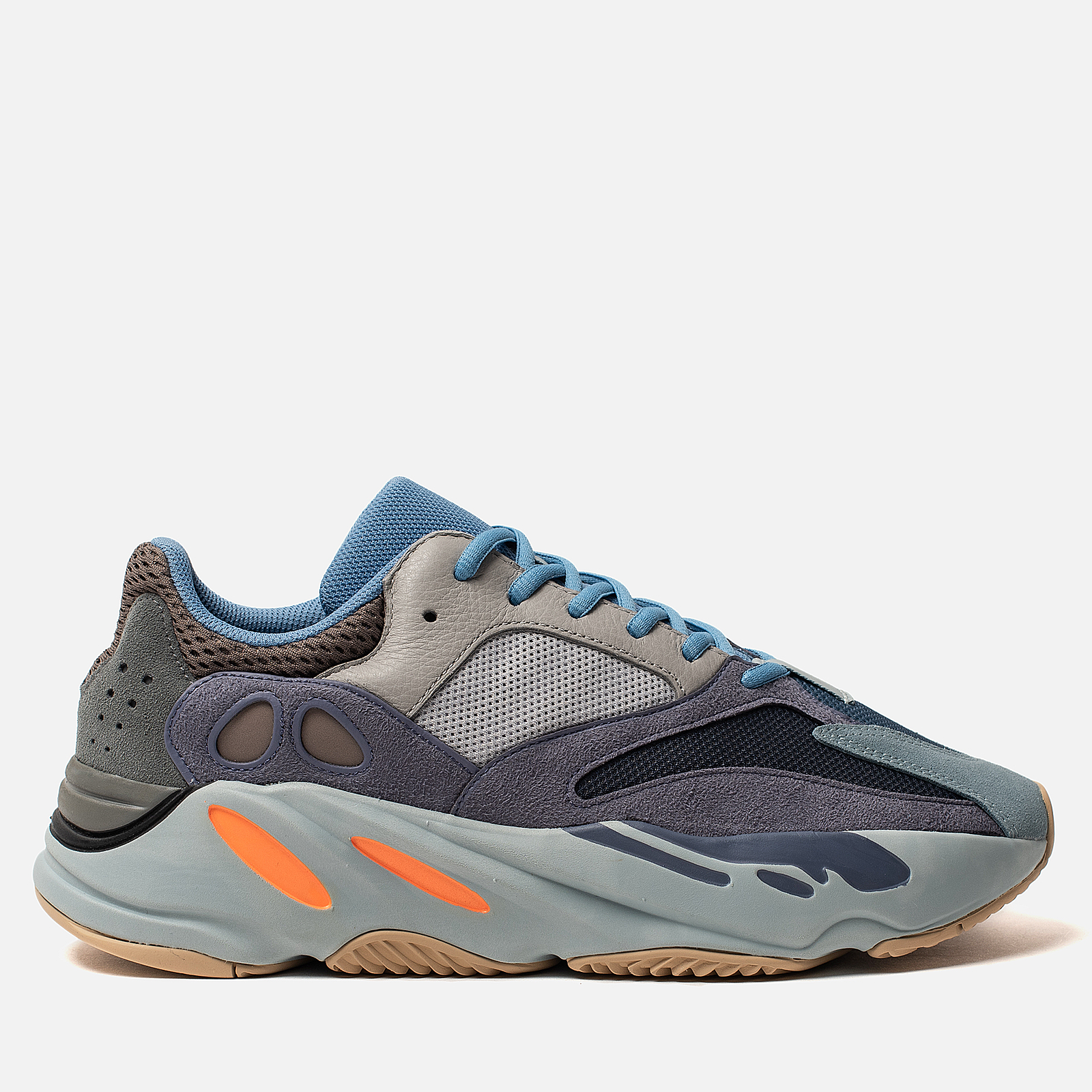 Yeezy Boost 700 "Carbon Blue" 1 Yeezy Boost 700 "Carbon Blue"
