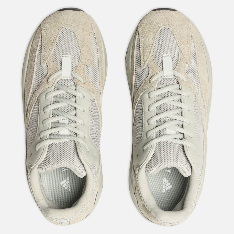 Yeezy Boost 700 "Salt" 3 Yeezy Boost 700 "Salt" — изображение 3