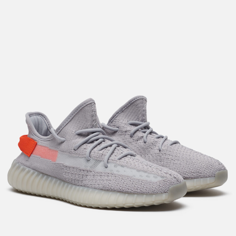 Yeezy Boost 350 V2 "Tail Light" — изображение 2