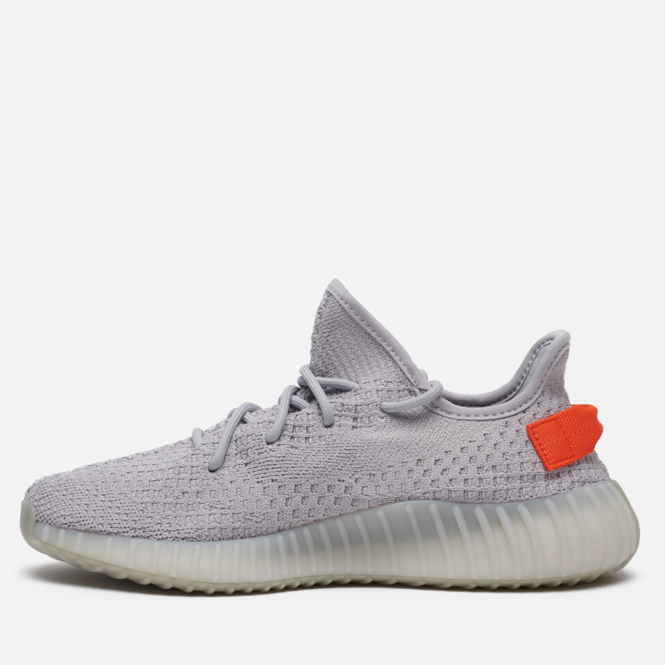 Yeezy Boost 350 V2 "Tail Light" — изображение 4