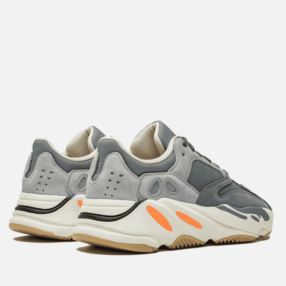 Yeezy Boost 700 "Magnet" — изображение 3