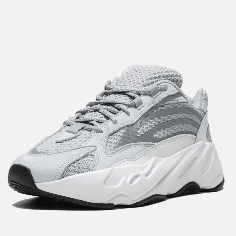 Yeezy Boost 700 V2 "Static" 4 Yeezy Boost 700 V2 "Static" — изображение 4