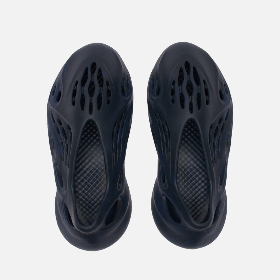 Yeezy Foam Runner "Mineral Blue" — изображение 3