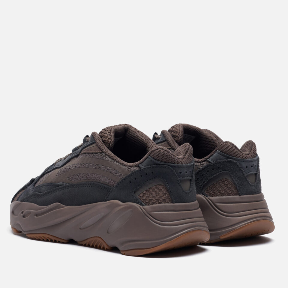 Yeezy Boost 700 V2 "Mauve" 4 Yeezy Boost 700 V2 "Mauve" — изображение 4