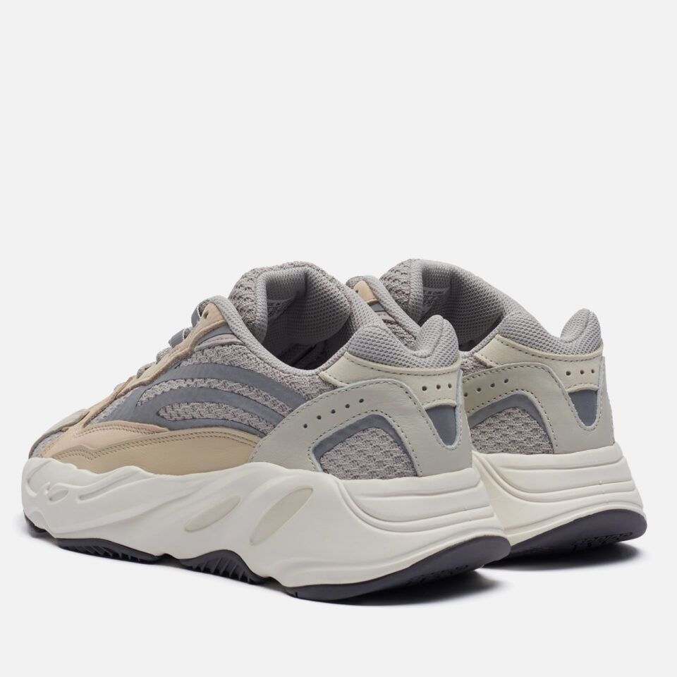 Yeezy Boost 700 V2 "Cream" 4 Yeezy Boost 700 V2 "Cream" — изображение 4